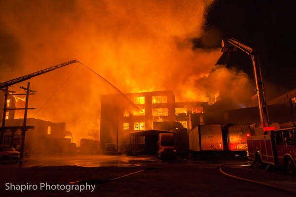 photos of the massive warehouse fire in Chicago 1-22-13 photography by Larry Shapiro